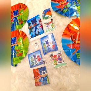 Pj Masks party decoration 13pc kit- New in package